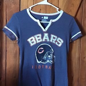 Size small Chicago Bears t-shirt